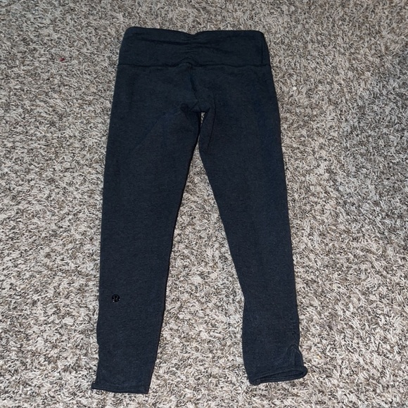 Lululemon sz 4 cropped ankle cutout leggings gym workout fitness stretchy tight - Picture 2 of 13